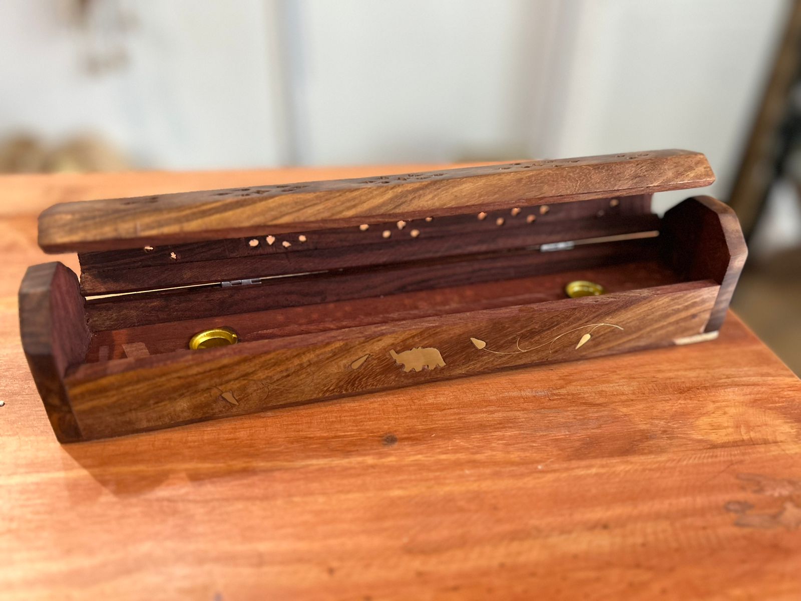 BAUL GUARDA – PORTA SAHUMERIOS y CONOS