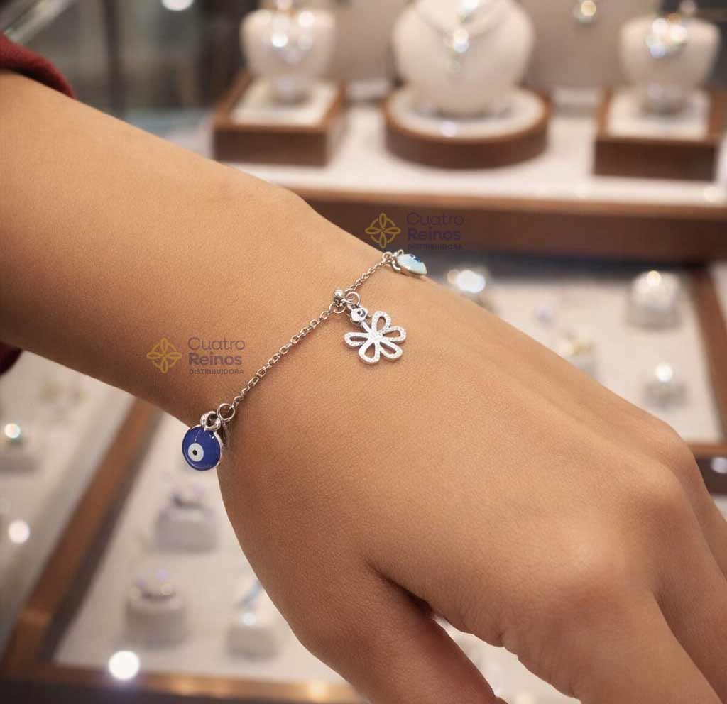 Pulsera Simple Ojo Turco con Dijes