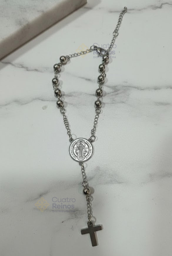 Pulsera tipo Rosario con San Benito y Cruz Acero Quirurgico